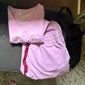 Figs S Catalina top M Zamora joggers set